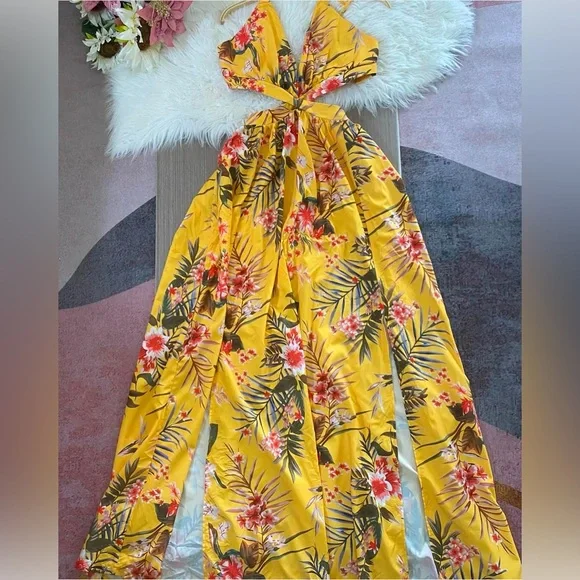 KC’s Closet Boutique Halter Neck Split Maxi Dress - Picture 5 of 5